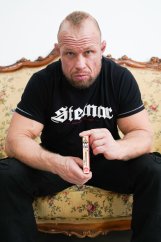 LIMITOVANÝ Předrolovaný CBD joint - Přestřelená jahoda